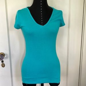 Short sleeve, V-neck halogen Tee